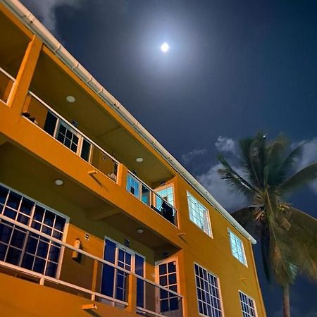 Sea Life Apartamentos En Via Principal Centro Y San Luis San Andrés Kültér fotó