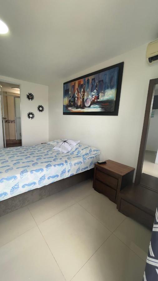 Sea Life Apartamentos En Via Principal Centro Y San Luis San Andrés Kültér fotó