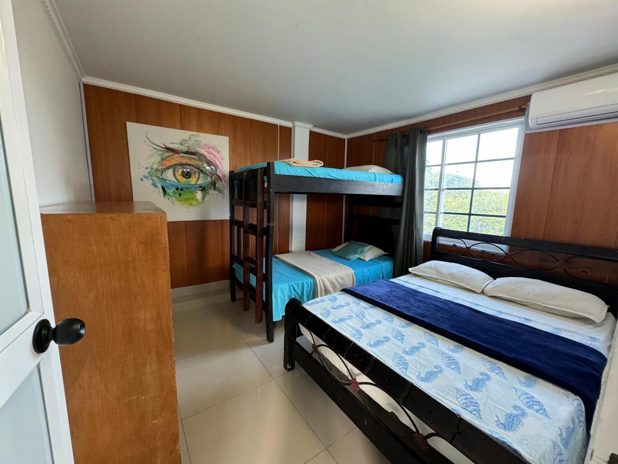 Sea Life Apartamentos En Via Principal Centro Y San Luis San Andrés Kültér fotó