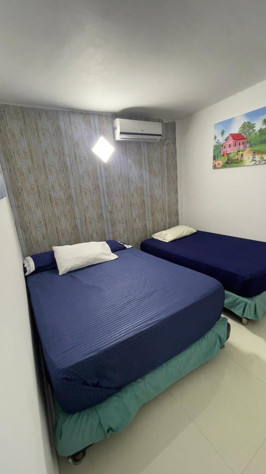 Sea Life Apartamentos En Via Principal Centro Y San Luis San Andrés Kültér fotó