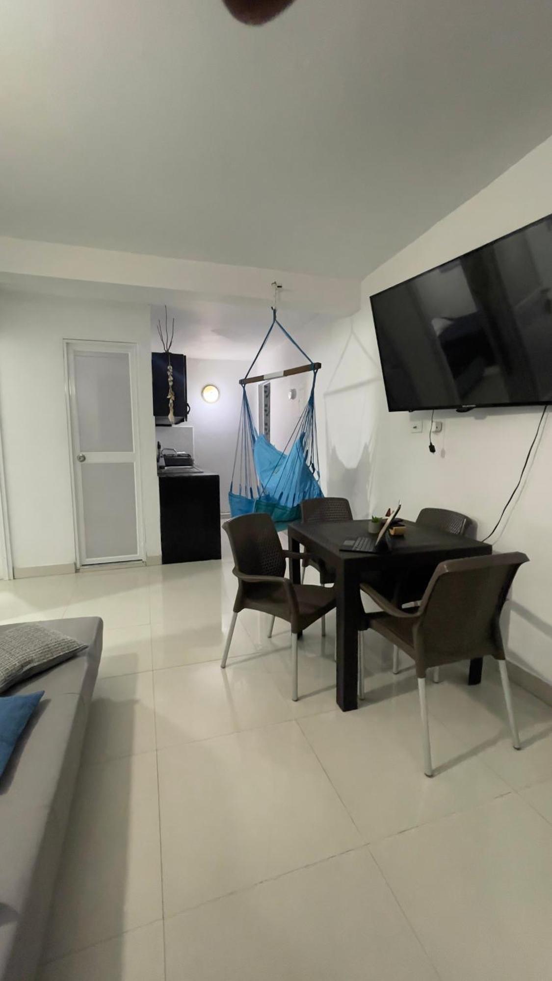 Sea Life Apartamentos En Via Principal Centro Y San Luis San Andrés Kültér fotó
