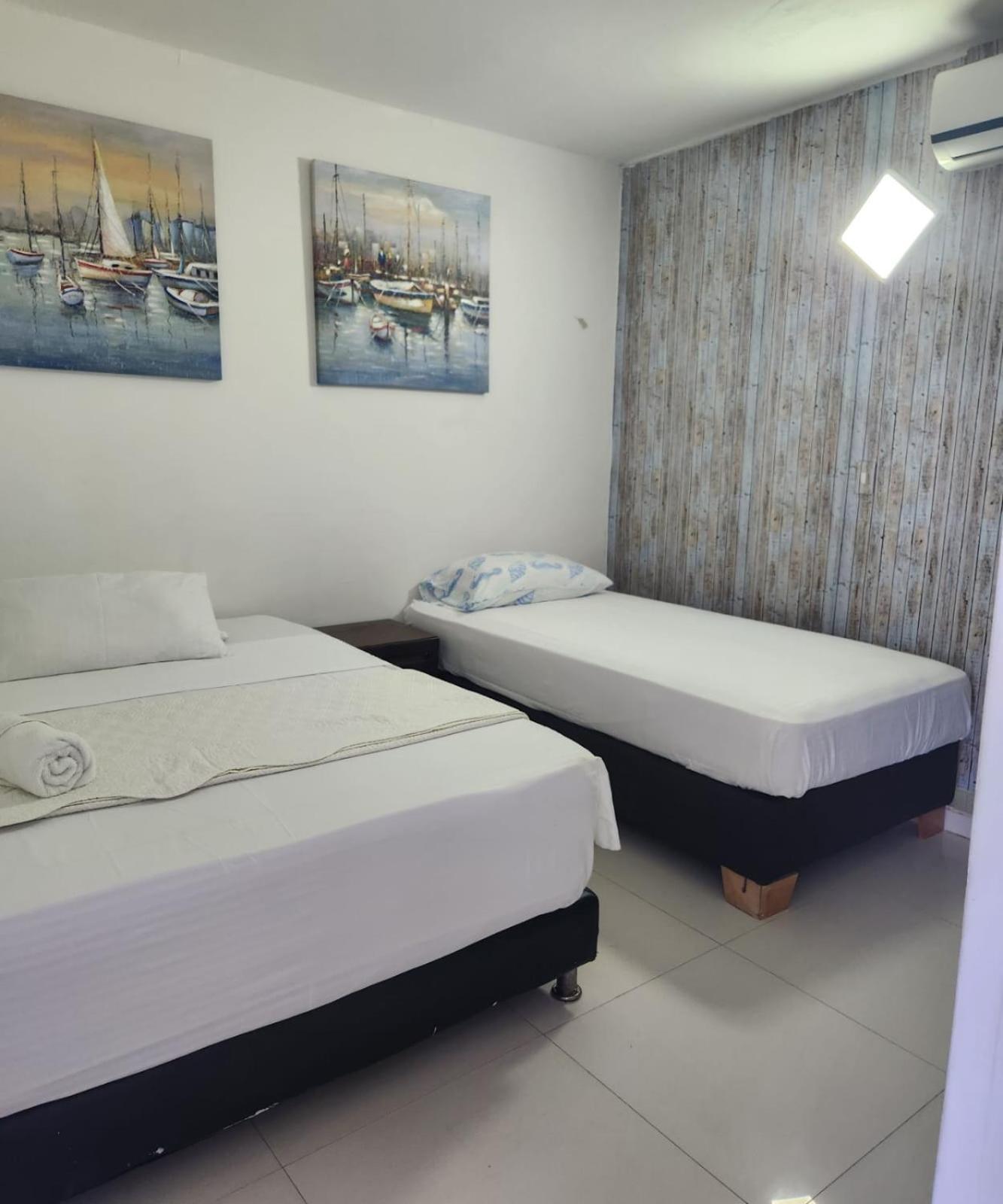 Sea Life Apartamentos En Via Principal Centro Y San Luis San Andrés Kültér fotó