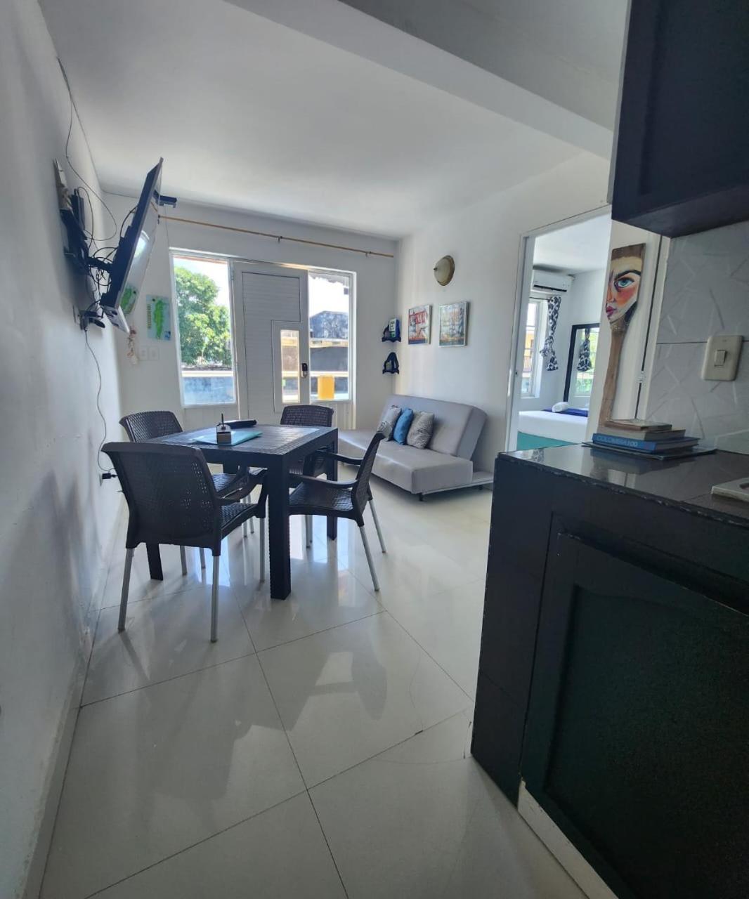 Sea Life Apartamentos En Via Principal Centro Y San Luis San Andrés Kültér fotó